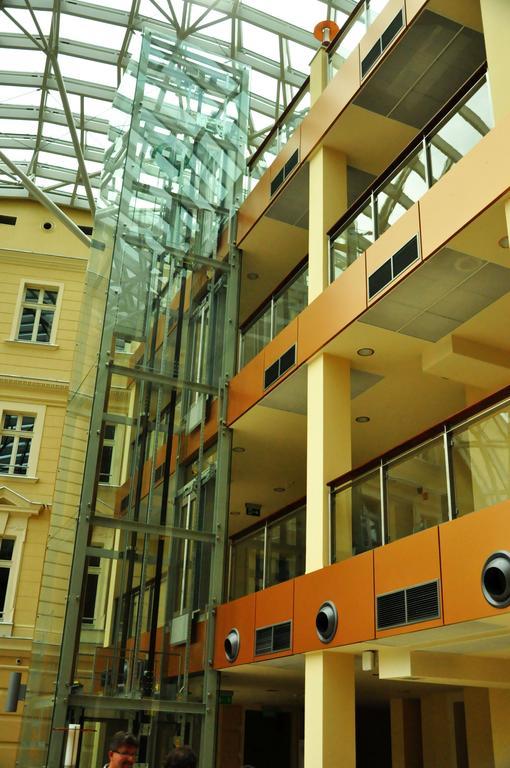 Hotel Przy Baszcie Legnica Buitenkant foto