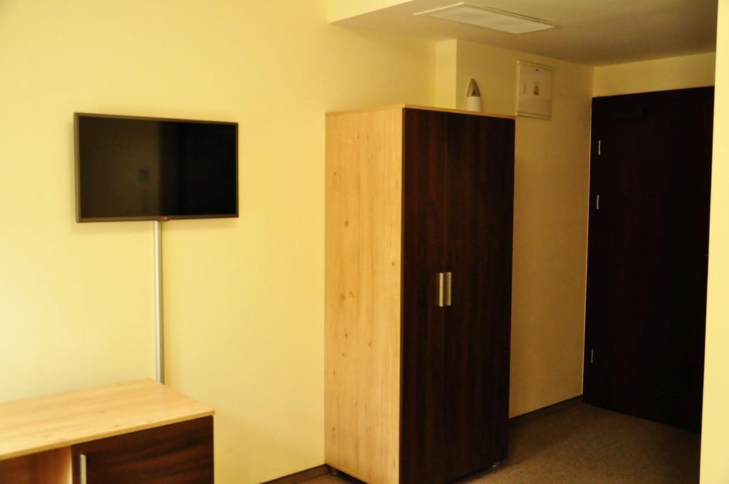 Hotel Przy Baszcie Legnica Buitenkant foto